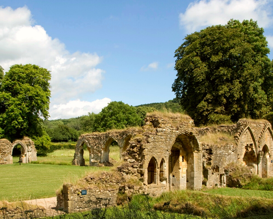Elmley Castle & Bredon Hill ππ(Cotswolds AONB) Plus Pub/Cafe Stop. Saturday 20th September.