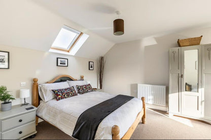 Pembrokeshire’s Coastal Best Bits! 3 Nights 7th - 10th May 2026