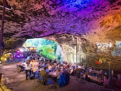 Christmas at Castleton with option to do 5 Mile Mod Circular via Mam Tor & Caves - Saturday 6th December